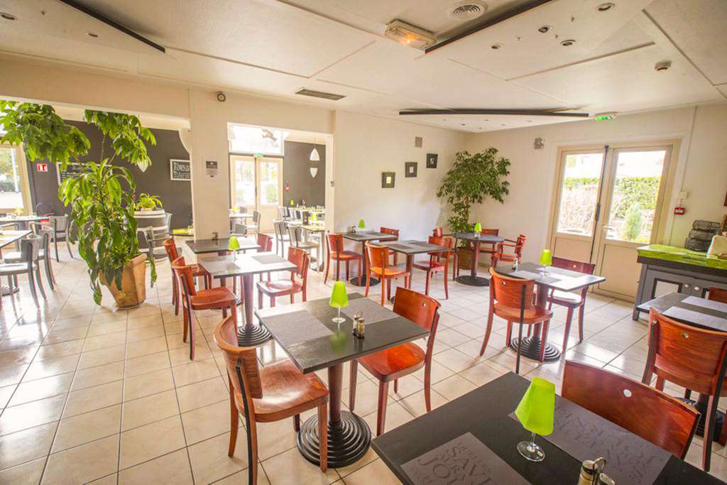 Comfort Hotel Grenoble Meylan Restaurace fotografie